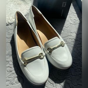 Brand New Naturalizer Flats